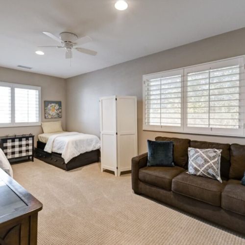 Third Bedroom (2 Twins & Queen Pull-Out Sofa Bed)