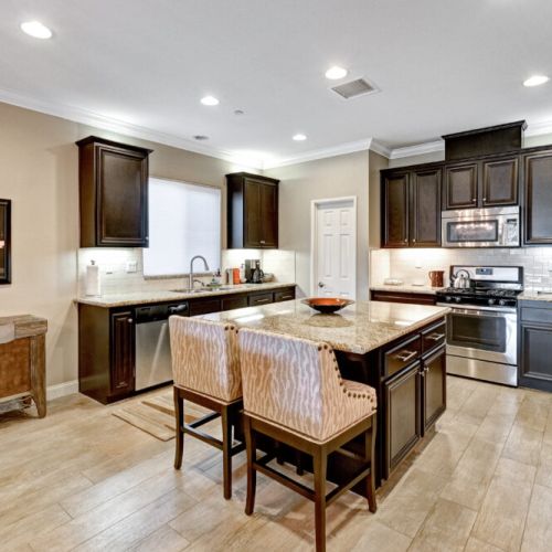 Kitchen & Island