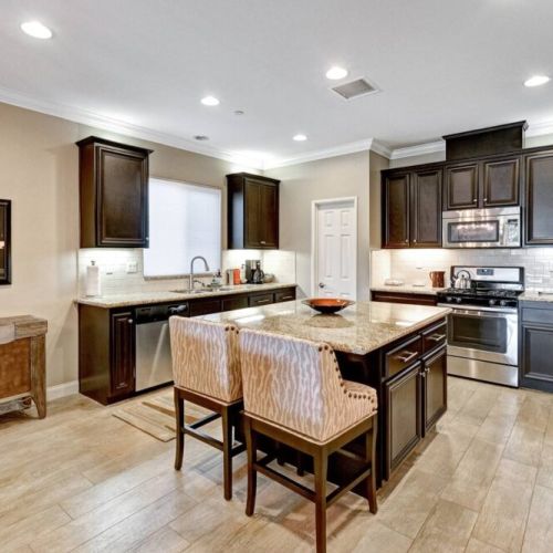 Kitchen & Island