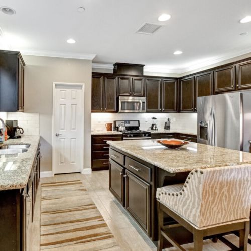 Kitchen & Island